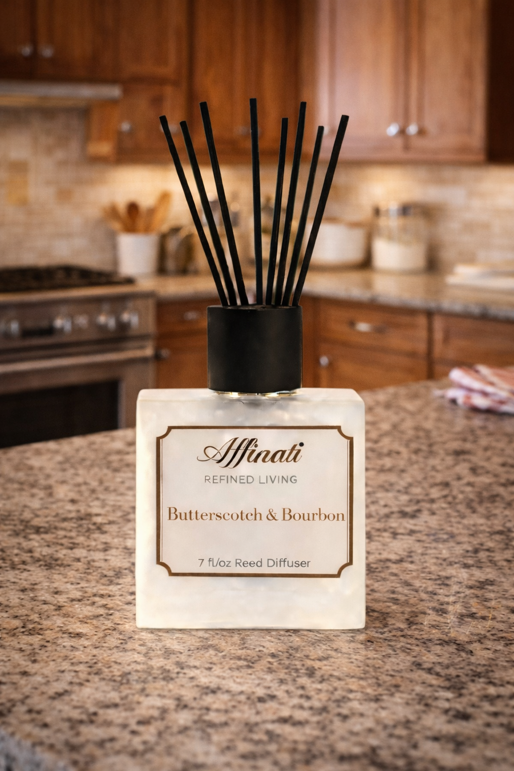 奶油糖和波本威士忌芦苇香薰器