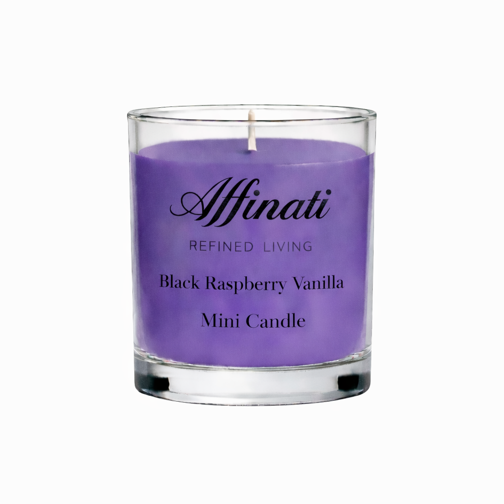 شمعة صغيرة بنكهة توت العليق الأسود والفانيليا