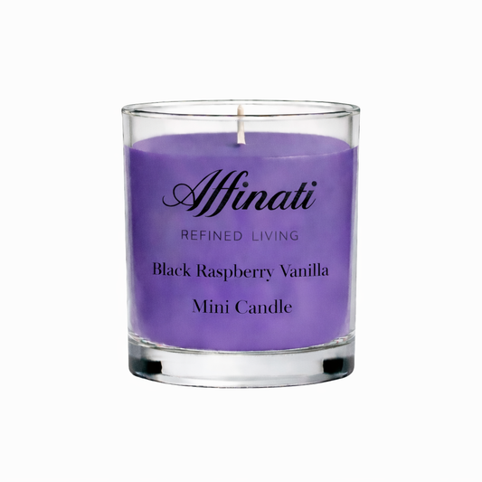 شمعة صغيرة بنكهة توت العليق الأسود والفانيليا